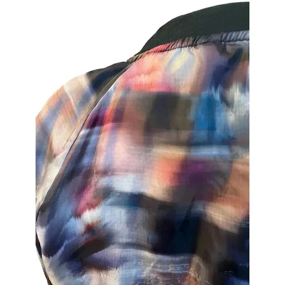 Onzie flow yoga jacket zip front and zip pockets size s/m - Picture 5 of 7